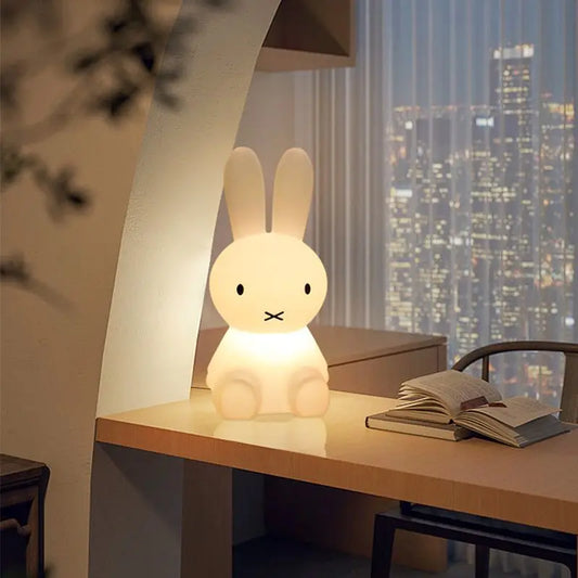 Lampe Miffy Kawaii 28cm - Lumière Colorée & Ambiance Magique